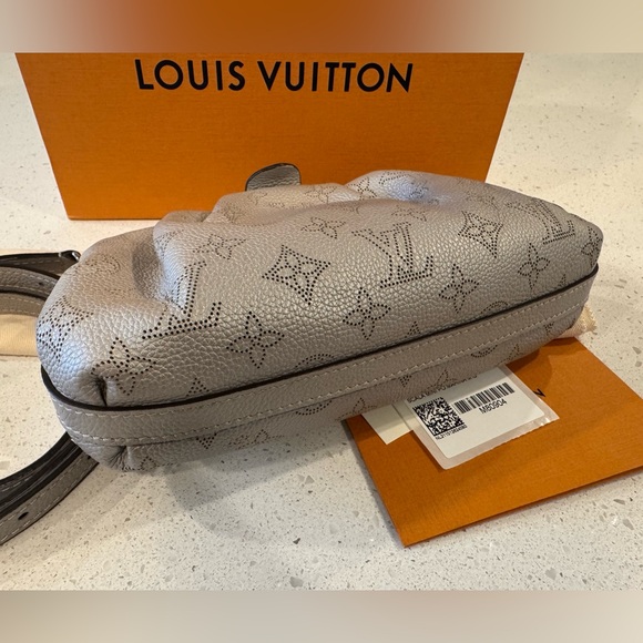 Louis Vuitton Mahina Scala Mini bag - Picture 4 of 7